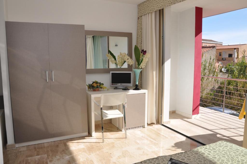 Gil'S Hotel Olbia Phòng bức ảnh